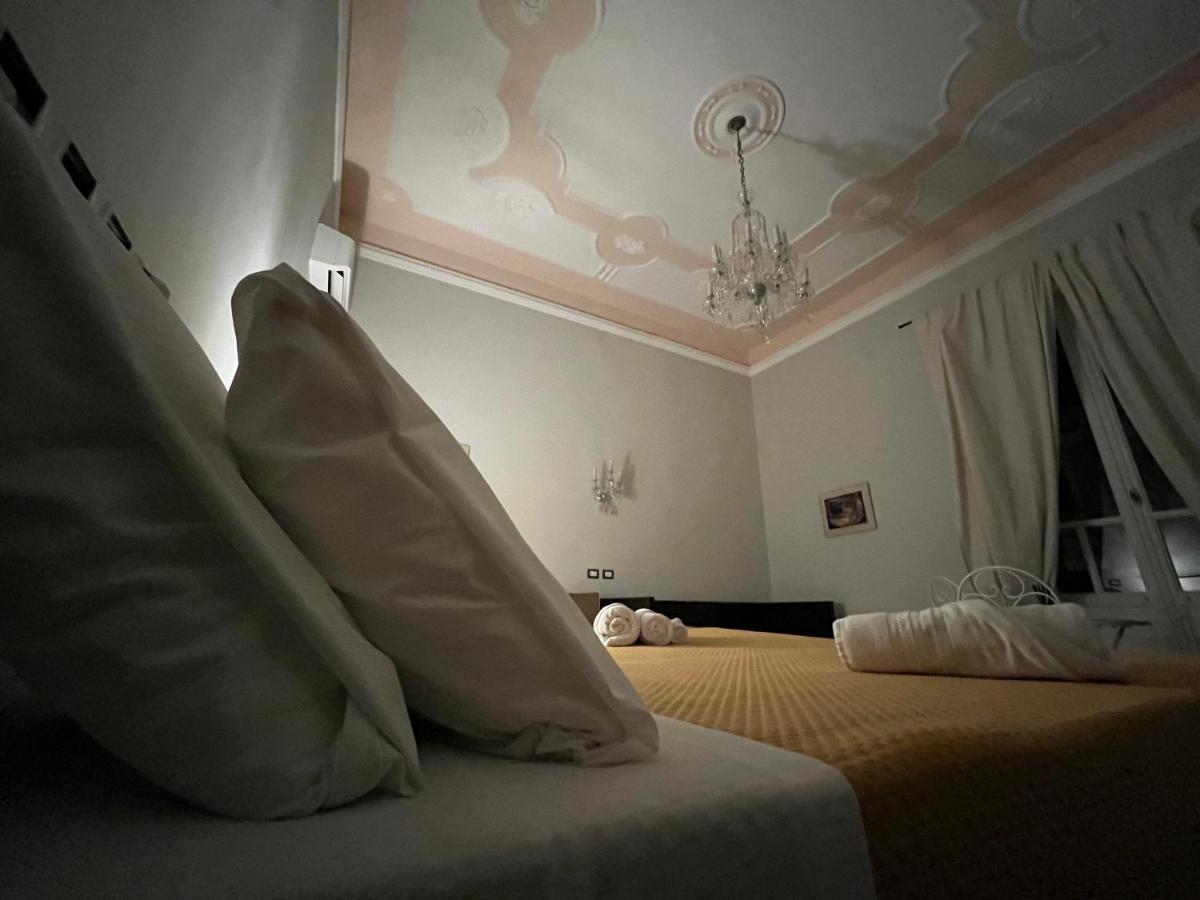 Epoque Bed And Breakfast Messina Eksteriør bilde